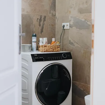 Apartament Kollar *