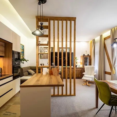 Kollar Apartament *